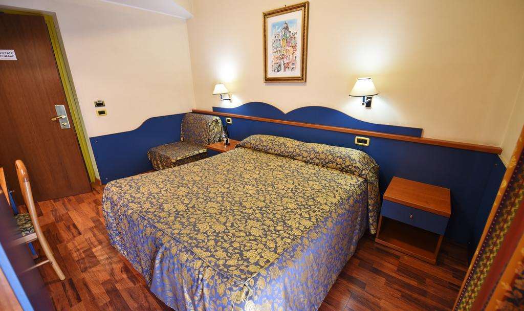 Hotel Al Castello Pomezia Room photo