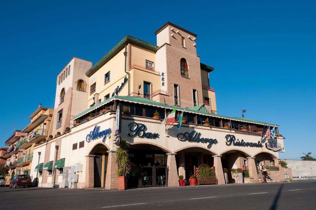 Hotel Al Castello Pomezia Exterior photo